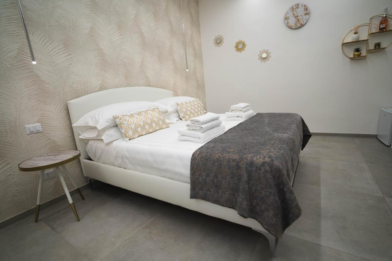 Arco Alto Rooms Bari Exteriör bild