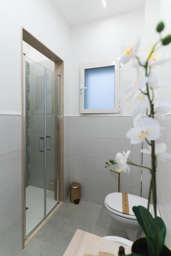 Arco Alto Rooms Bari Exteriör bild