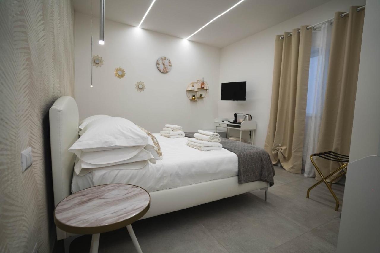 Arco Alto Rooms Bari Exteriör bild