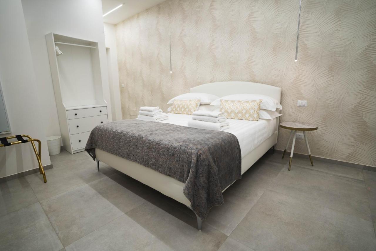 Arco Alto Rooms Bari Exteriör bild